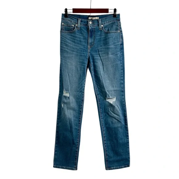 Levi 724 High Rise Straight Women’s Jeans, Wondrous Time Medium Blue Wash, 28x30 - Picture 4 of 7